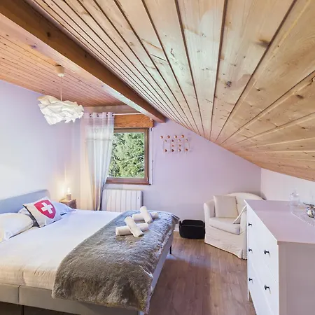 ⁂⁂ Le Pres Au Cerf Cledicihome 2 Steps From The Lispach // Private Toboggan Run! Snowshoe Departure ⁂⁂