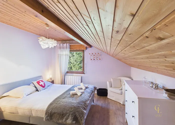 ⁂⁂ Le Pres Au Cerf Cledicihome 2 Steps From The Lispach // Private Toboggan Run! Snowshoe Departure ⁂⁂