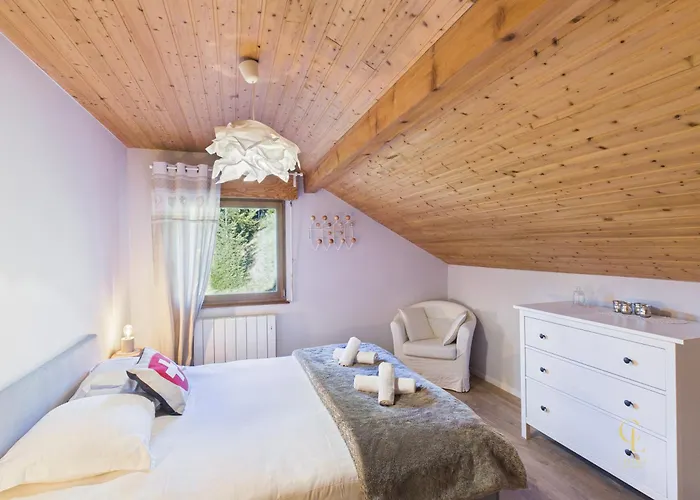 Prázdninový dům ⁂⁂ Le Pres Au Cerf Cledicihome 2 Steps From The Lispach // Private Toboggan Run! Snowshoe Departure ⁂⁂ La Bresse